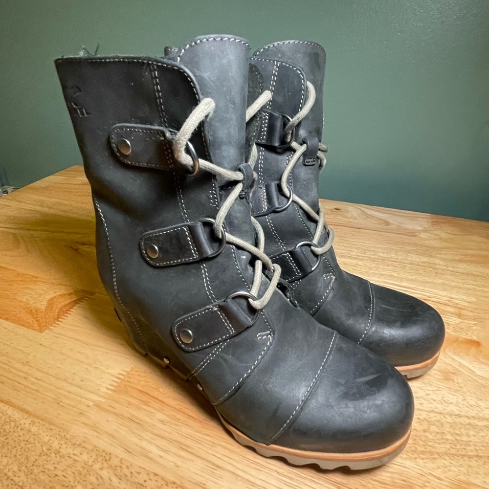 Sorel Joan of Arctic Wedge Boots Waterproof Lace Up